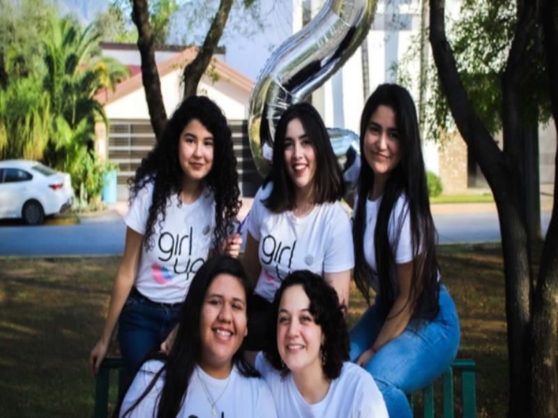 A través del club Girl Up Políticas UANL, las estudiantes de la Facultad de Ciencias Políticas y Relaciones Internacionales trabajan junto a una red de más de 100 mujeres buscan fortalecer el movimiento por la igualdad de género