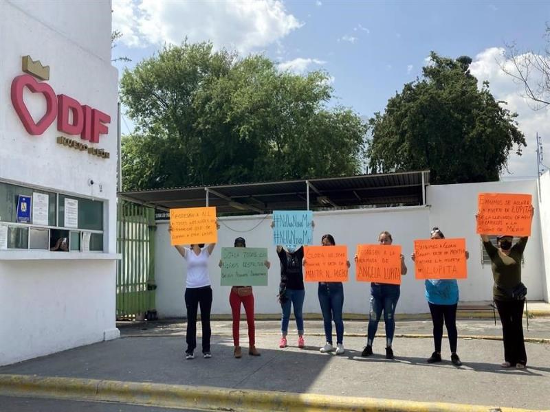 Familiares exigieron esclarecer la muerte de Angela Guadalupe, de 15 años, quien estuvo en Capullos y murió en Edomex. Foto: Perla Martínez