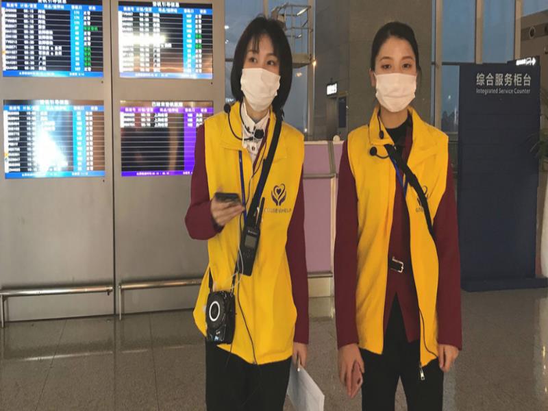 ONU/Jing Zhang Trabajadoras del aeropuerto de Chengdu en China se protegen del coronavirus con tapabocas