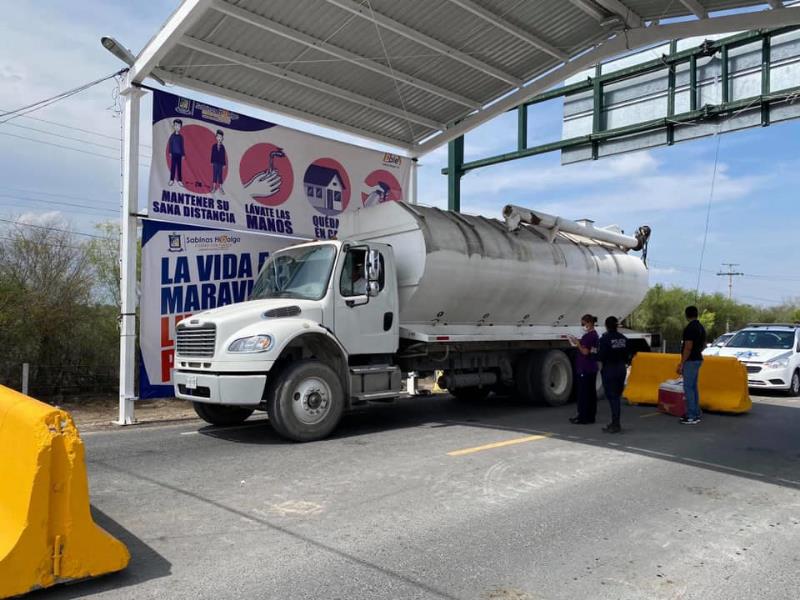 El Municipio de Sabinas Hidalgo, Nuevo León ha implementado restricciones al libre tránsito y el denominado "Toque de Queda", durante la noche