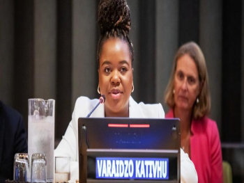 ONU/Laura Jarriel. La joven activista Varaidzo Kativhu participó en la reunión ministerial preparatoria para la Cumbre del Futuro